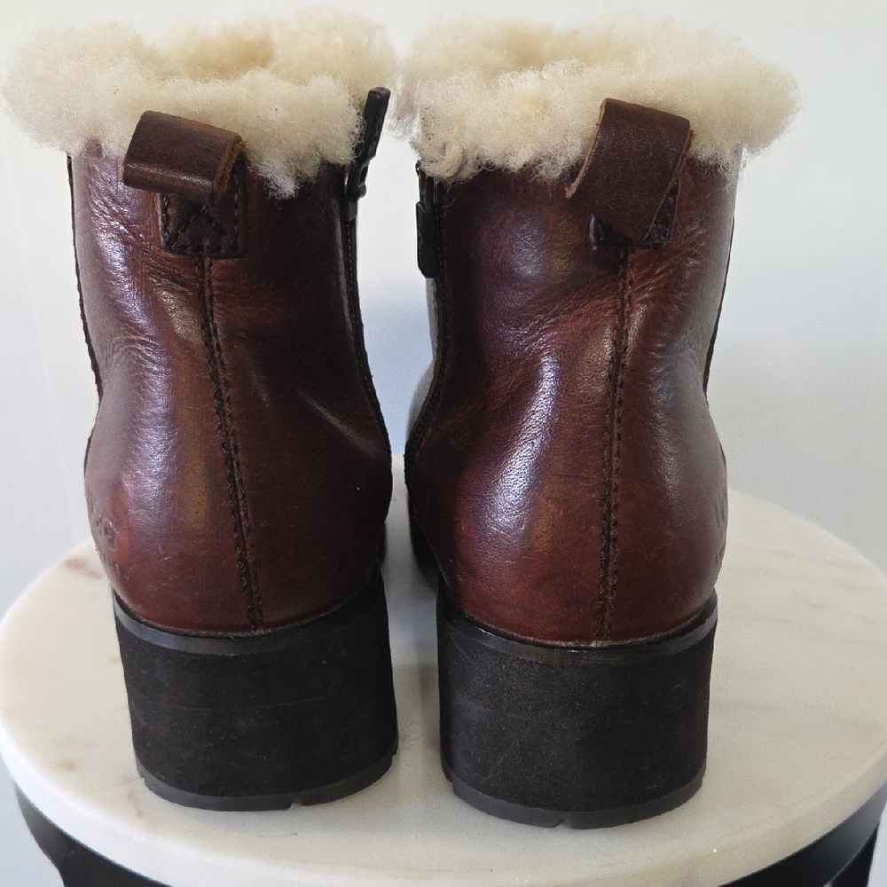 UGG Chestnut Leather Winter Boots with Shearling Size 8 - Picture 4 of 8